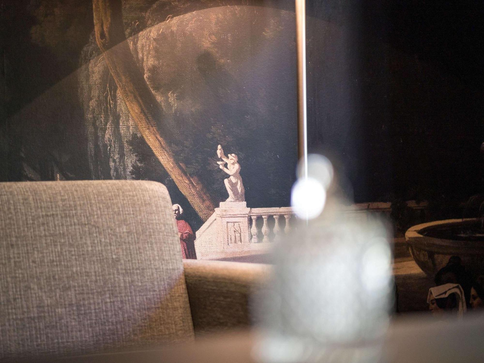 Aigle Noir Mgallery Hotel Fontainebleau